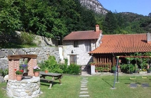 Penamellera Alta Apartment | Rubó. Rural Apt. in the middle of nature.