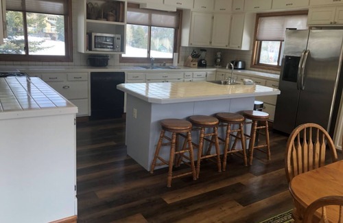 Redstone House | Ruby of the Rockies Retreat