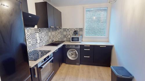 Anatole France Danton Apartment | Rue du Général Sarrail - F2
