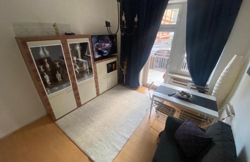Wiesbaden Apartment | Ruhige gemütliche Wohnung Altbau in zentraler Lage Wiesbaden