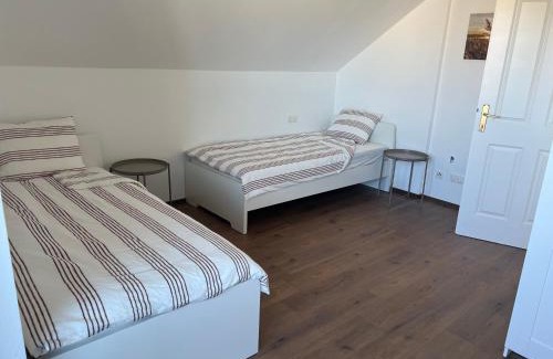 Mannswoerth Apartment | Ruhige Grüne Oase bei Flughafen Schwechat