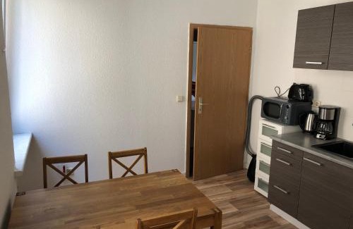 Giebichenstein Apartment | Ruhige Wohnung bei der Burg im OG1