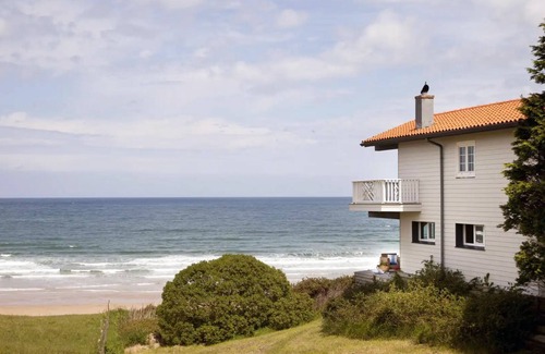 San Vicente de la Barquera House | Rumoroso Oyambre Cantabria, Fairy tale house in Oyambre beach, near Comillas