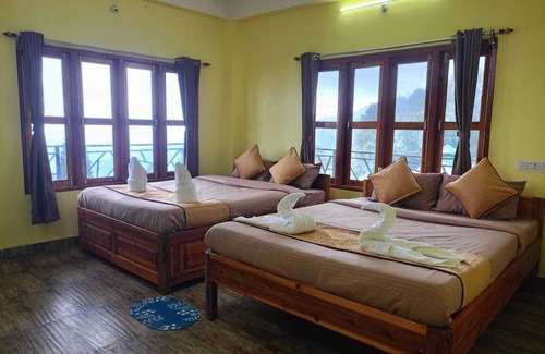 Mahanadi House | rupsadeya homestay sittong
