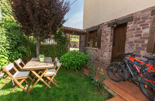 Fresneda de la Tiron Cottage | Rural house "Casa Fresneda",rustic lodging with calm and charm