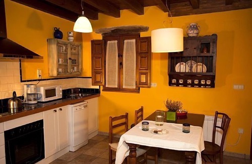 Pruneda Cottage | Rural apartment Casería María Sopeña for 4 people