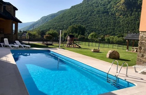 Caboalles de Abajo Cottage | Rural apartment L'Abiseu for 4 people