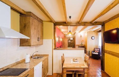 Caboalles de Abajo Cottage | Rural apartment L'Abiseu for 2 people
