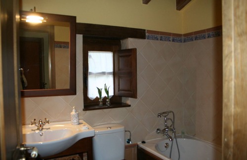 Quiros Cottage | Rural complex of 6 houses with four seats each in Las Ubiña Natural Park