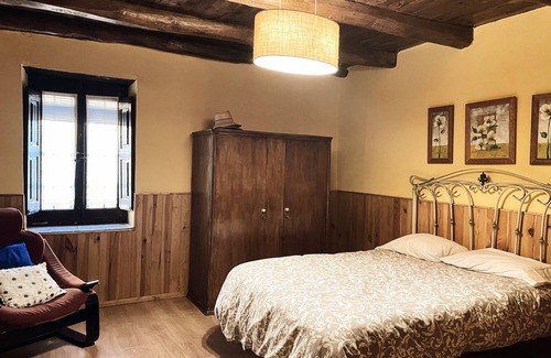 Cabreros del Rio House | Rural house with fireplace, 20 km from león, charming villages