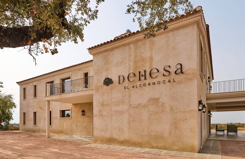 Posadas House | Rural House 'Dehesa El Alcornocal' with Private Pool, Wi-Fi and Air Conditioning