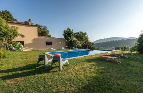 Meixedo Cottage | Rural tourism, nature walks, private swimming pool, beach at 15km, 8 persons