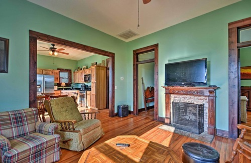 Metropolis House | 'Rush Farmhouse' - 5 Mi to Shawnee National Forest