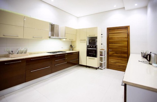 Lekki Phase 1 House | Rushmore - Paradise Room