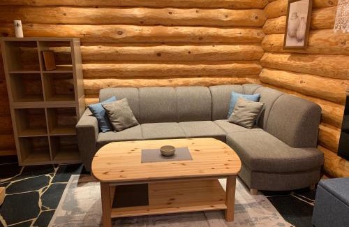 Kriilevalja House | Russet & Rowanberry - Rowanberry Retreat