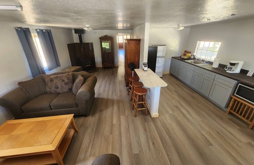Maricopa Cabin | Rustic 5BR Cabin in Glamping Resort w/Firewood for Relaxing Evening