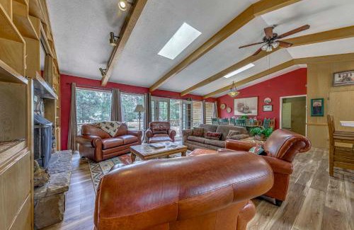 Alto House | Rustic Alto Cabin with Hot Tub, Deck and Fireplace!