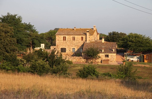 Llagostera Apartment | Rustic apartment on the Costa Brava