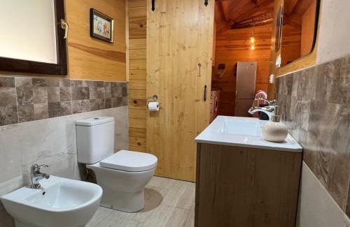 Amer Ski Chalet | Rustic Cabin in the Woods/Cabaña en el bosque