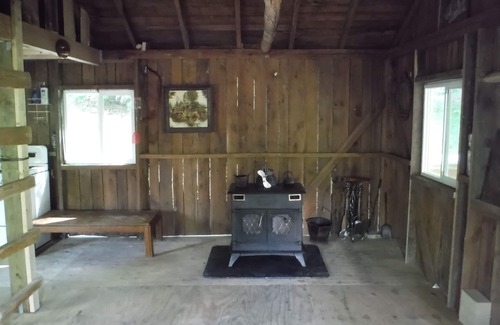 Paw Paw Cabin | Rustic Cabin on Cacapon River for Private Getaway