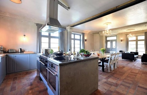 Kroepelin House | Rustic-chic holiday home ideal for groups
