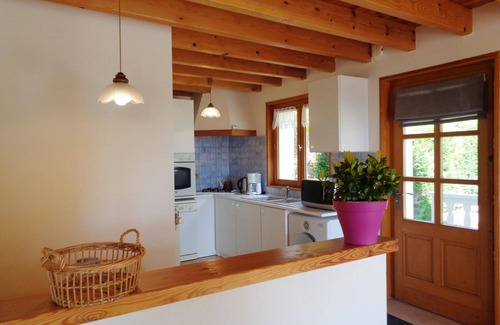 La Tuiliere Cottage | Rustic cottage with terrace and garden, pets allowed