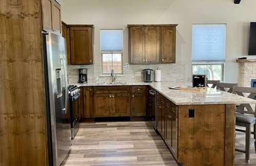 Nemo House | Rustic Elegance-Premier Lakeview Ranch Villa at Twin Canyons Longhorn Ranch