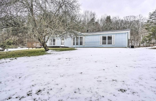 Sugar Grove Cottage | Rustic Family Home + Acreage ~ 20 Mi Hocking Hills
