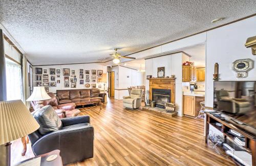 Sugar Grove House | Rustic Family Home and Acreage about 20 Mi Hocking Hills