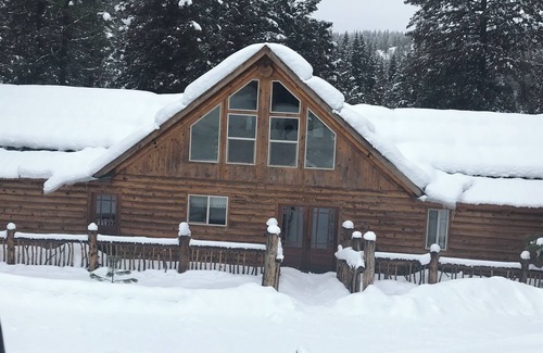 New Meadows House | Rustic Mountain Cabin