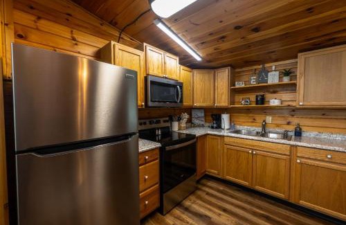 Mount Sterling House | Rustic Mt Sterling Cabin2 Near Downtown Pets OK
