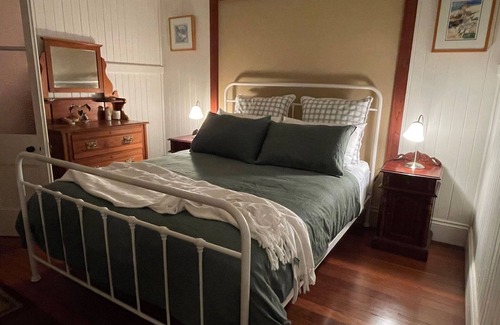 Lake Macdonald Other | Rustic, Noosa Hinterland Farm Stay