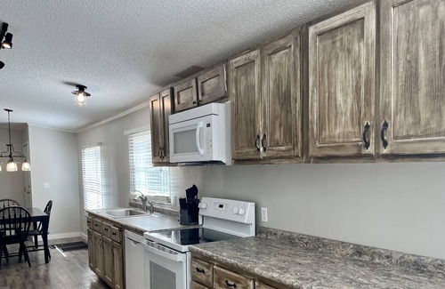 Blue Mountain House | Rustic Relaxation. Very Spacious and Private!