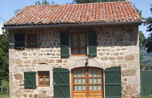 Sauvain House | Rustic Retreat in Goutte-Claire