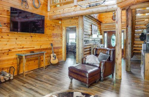 Chestnut Mound House | Rustic Retreat in Hickman on 160 Acres with Views!