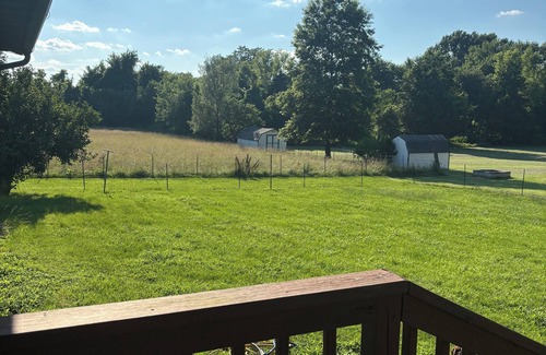 Urbana House | Rustic Roost Retreat, petfriendly, small town, lake river conservation area near