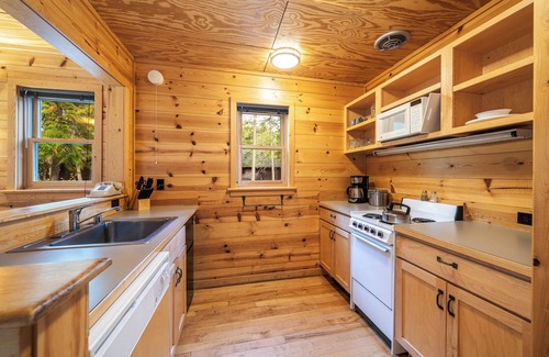 Mazama Cabin | Rustic Rural Studio Cabin