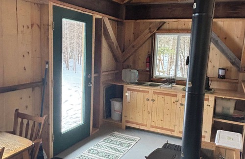 Grand Marais Cabin | Rustic Sawtooth Retreat - just minutes from Grand Marais
