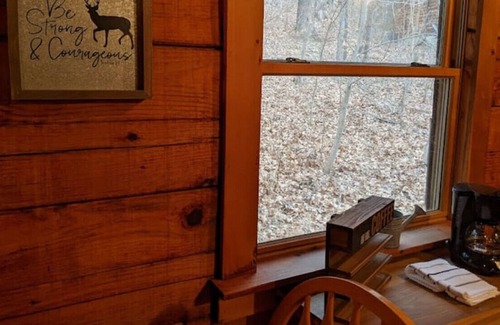 Taswell House | Rustic & Secluded Traditional Log Cabin on 86 Ac!