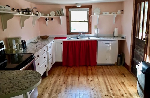 Lansing Cabin | Rustic Updated Cabin in the Heart of the Appalachian High Country