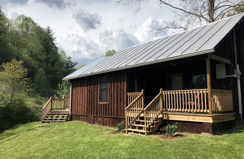 Lansing Cabin | Rustic Updated Cabin in the Heart of the Appalachian High Country