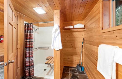Thompson Falls House | Rustic Vacation Rental Surrounded by Nature in Montana