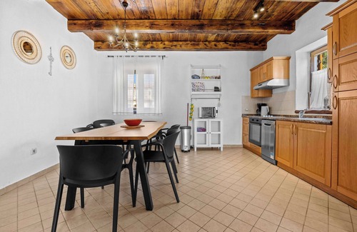 Cabrunici Villa | Rustic Villa Lara with pool