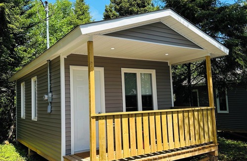 Port Blandford Ski Chalet | Rustic Wave Cottages-Mini Chalet #11