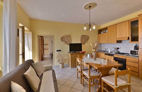 Oldesio Apartment | Rustico Kristi - Theater Home, with marvellous lake view