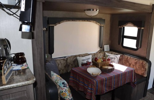 Hemet House | RV, quiet place in the mountain