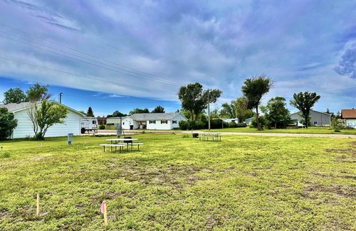 South Heart RV Rental | RV sites for rent - power, water, sewer hookups