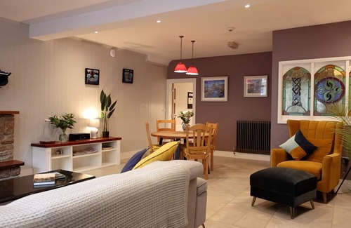 Roundstone Apartment | Ryans Roundstone Retreats Quayside Luxury Apt