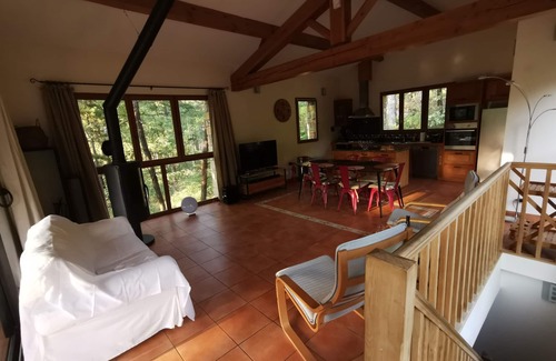 Saint-Etienne-de-Gourgas Villa | Sérénité totale et moments de bonheur intime dans la nature de Méditerranée