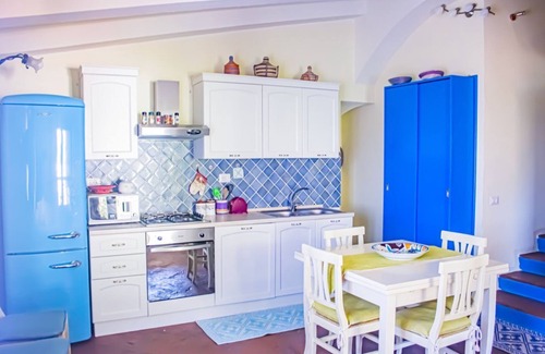 Cardedu Apartment | S'Omu and Assunta 1P apartment with terrace and private pool.